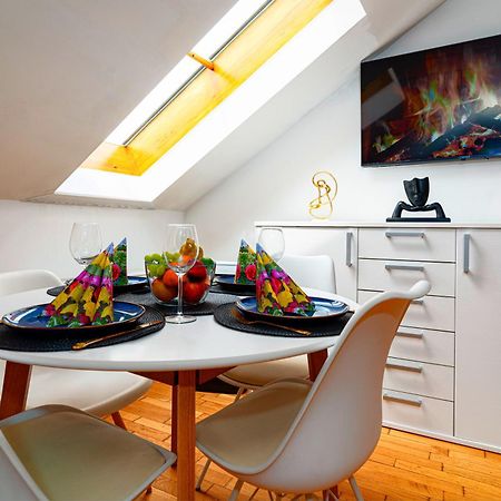 Golden River Apartment Prague Exterior photo
