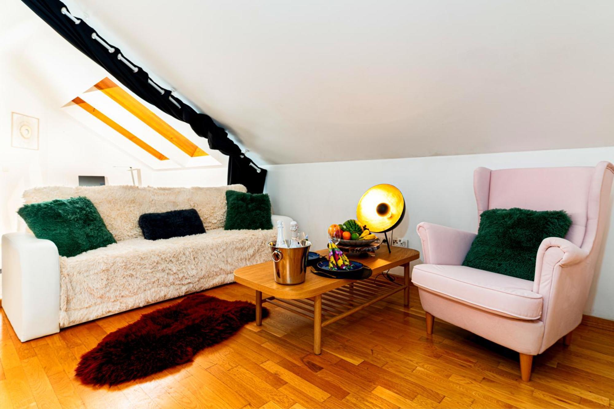 Golden River Apartment Prague Exterior photo
