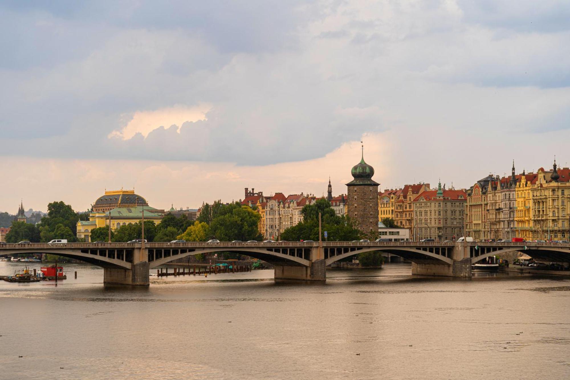 Golden River Apartment Prague Exterior photo