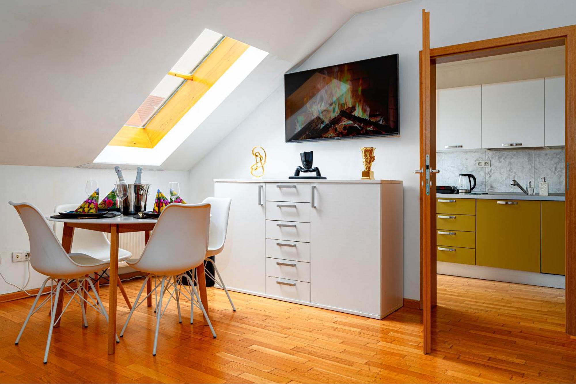 Golden River Apartment Prague Exterior photo